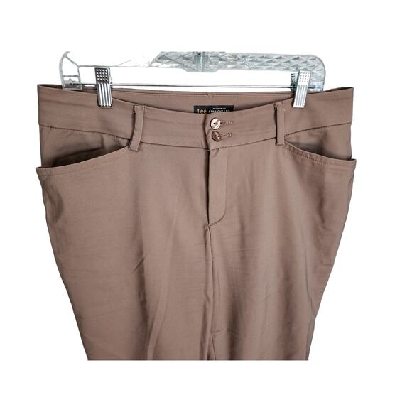 Lee Secretly Shapes Straight Leg‎ Light Fawn Regular Fit Pants Size 14 Regular - Picture 8 of 8
